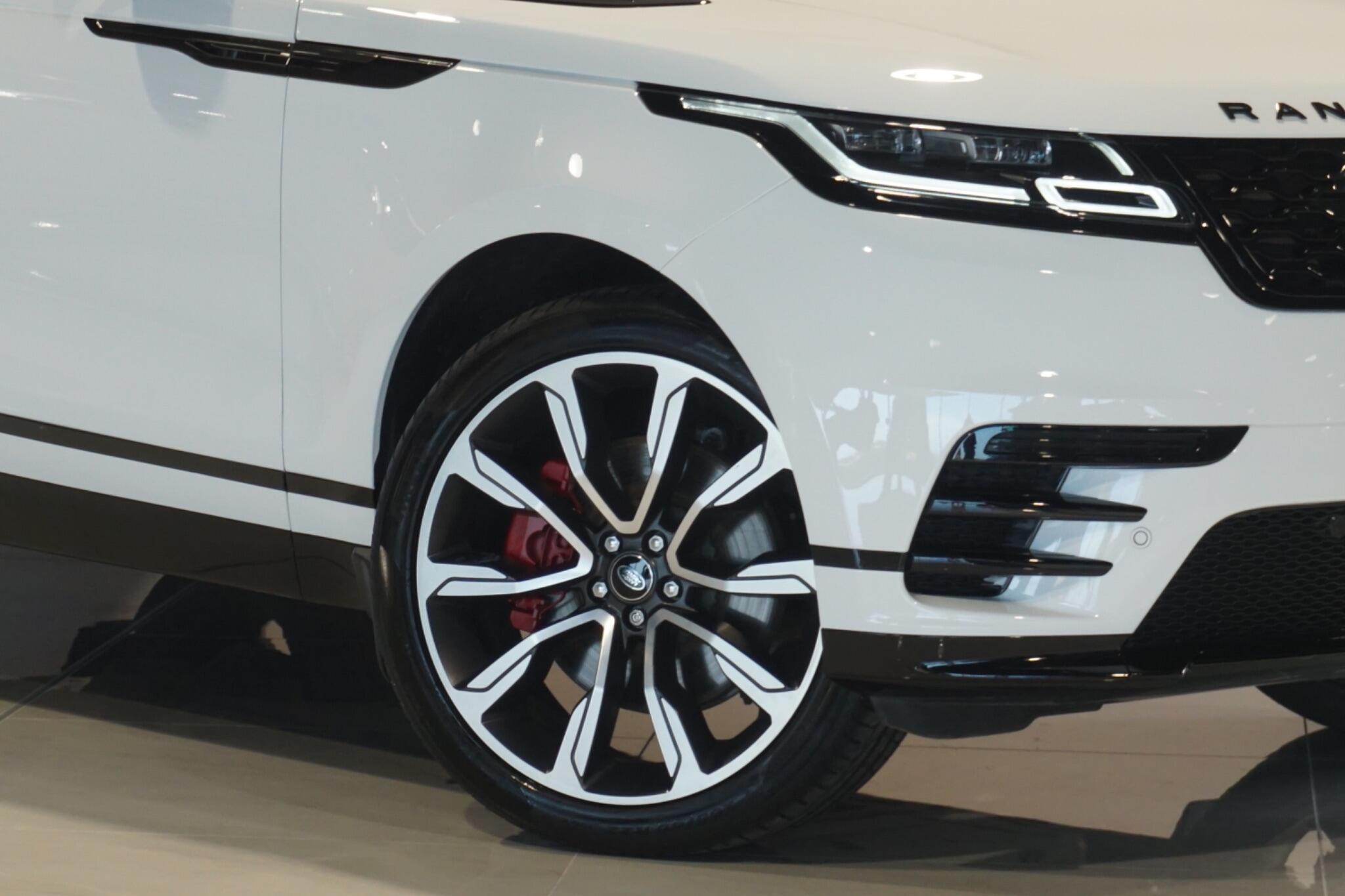 Land Rover Range Rover Velar 3.0 D300 MHEV R-Dynamic SE SUV 5dr Diesel Auto 4WD Euro 6 (s/s) (300 ps)